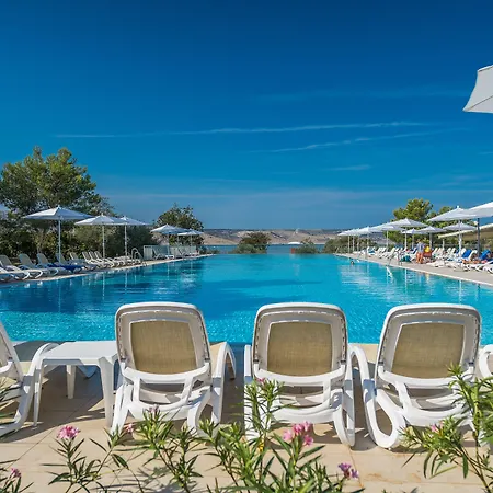 Hotel Bluesun Village Alan