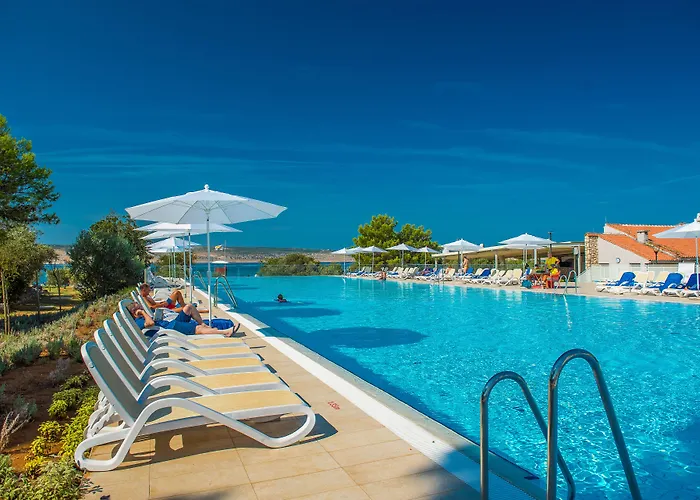 Szálloda Bluesun Village Alan 3*