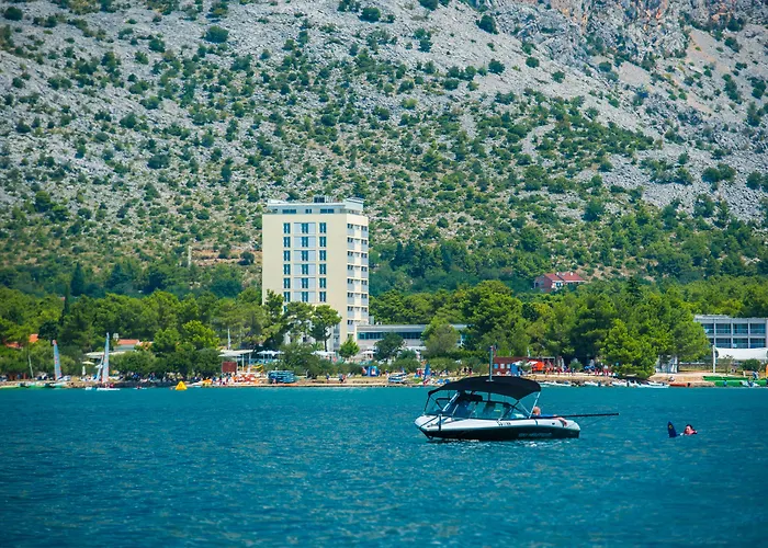 Bluesun Village Alan 3* Стариград-Пакленица