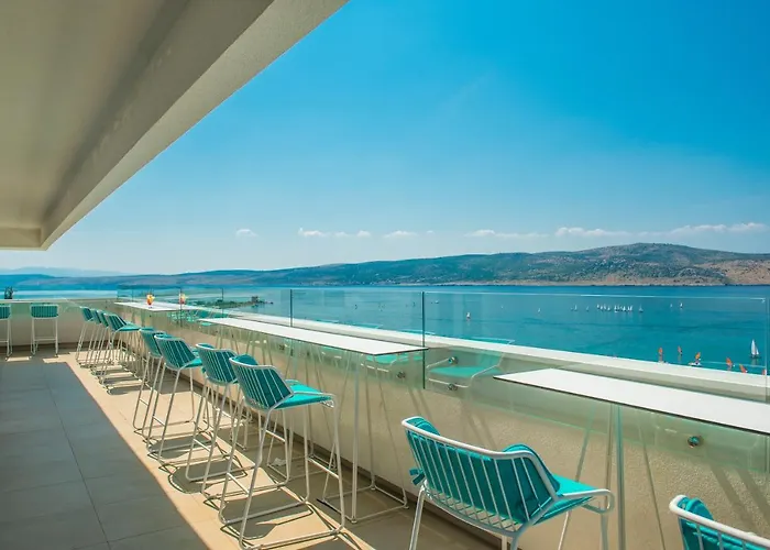 Szálloda Bluesun Village Alan 3*