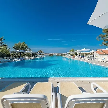Bluesun Village Alan Hotel 3*