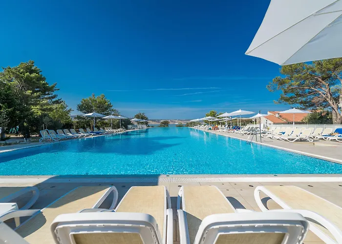 Hotel Bluesun Village Alan