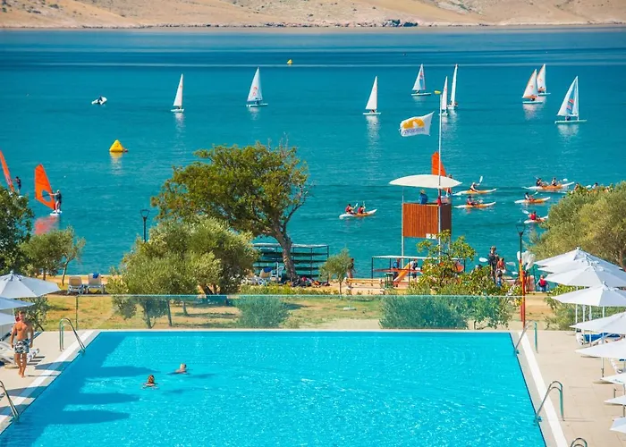 Bluesun Village Alan מלון